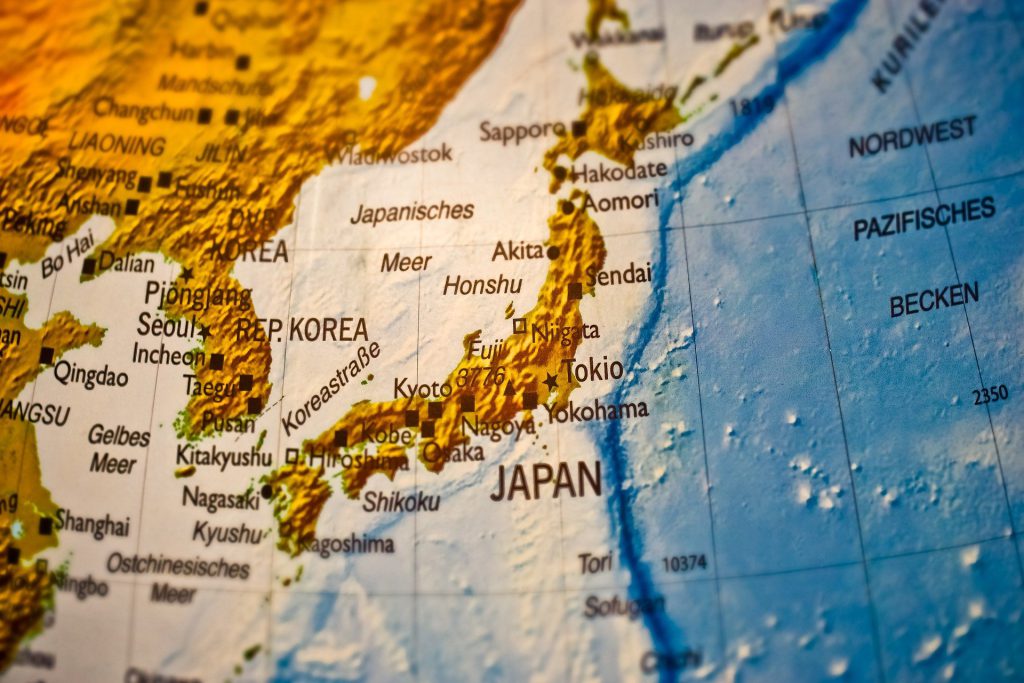 世界地図と日本